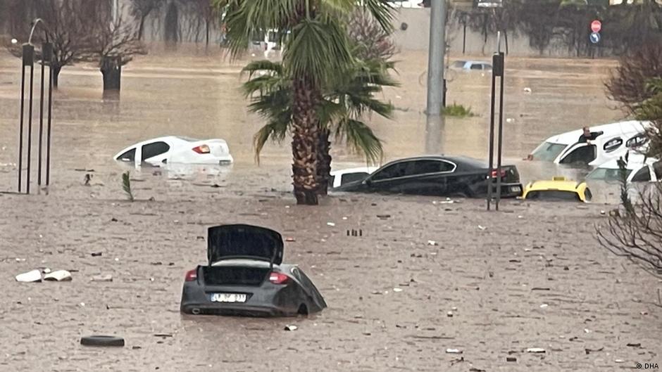 Şanlıurfa ve Adıyaman'daki sel felaketinde can kaybı artıyor