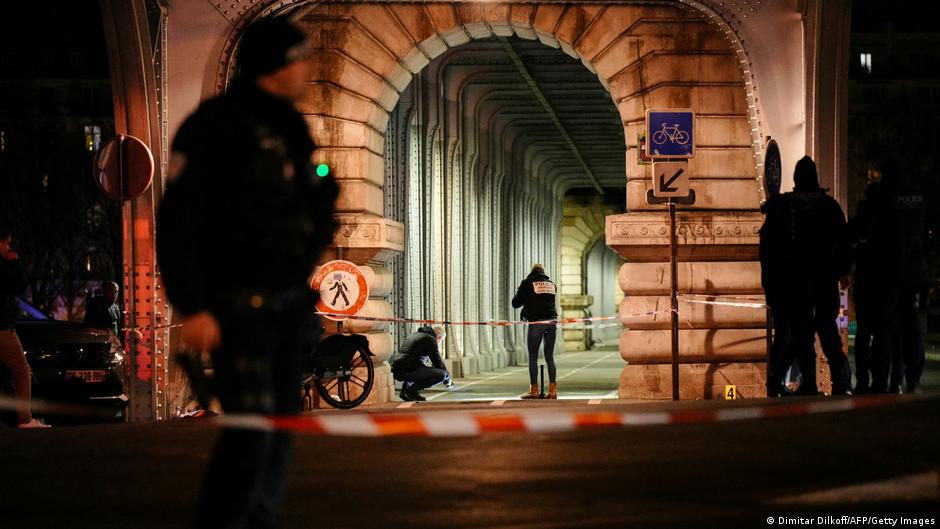 Paris'teki akında bir Alman turist öldürüldü