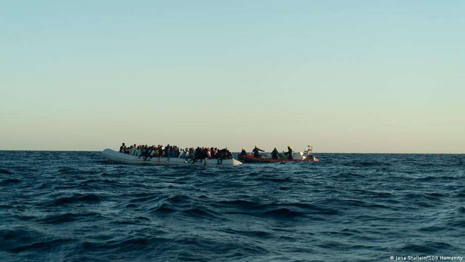Sığınmacı teknesi battı: 61 meyyit