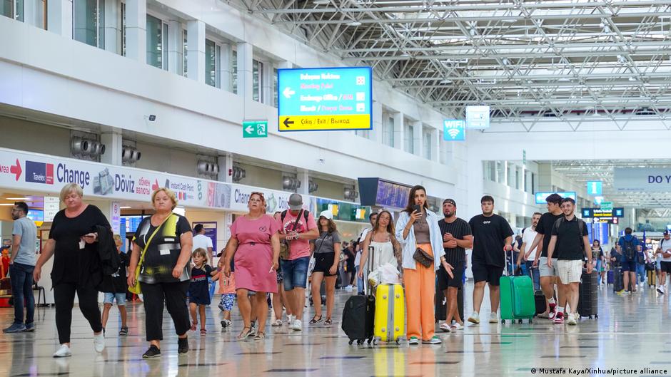 Turizm: Ruslar Türkiye'ye ziyaretlerde birinci sırayı aldı