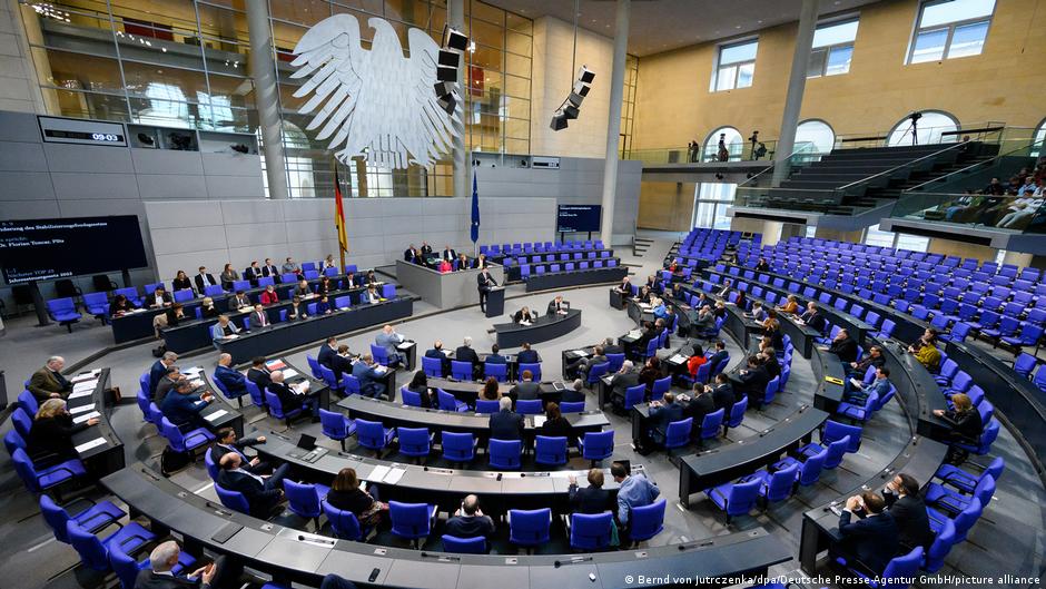 Vatandaşlık ıslahatı: Alman meclisinde tansiyon yükseldi